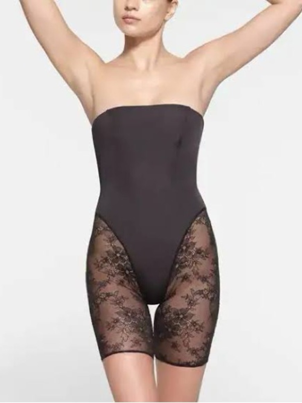 Skims ultra fine lace onesie size S-Black